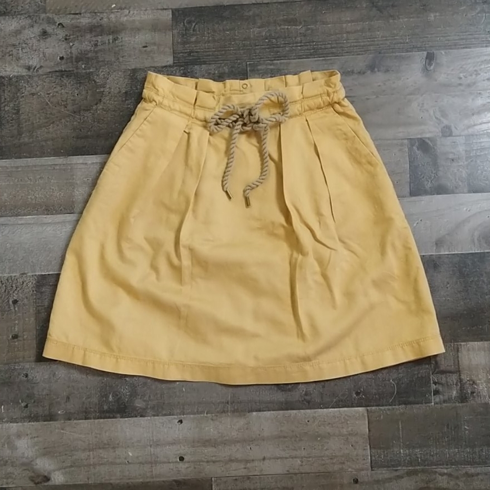Ann Taylor LOFT Yellow Khaki Skirt Size 0